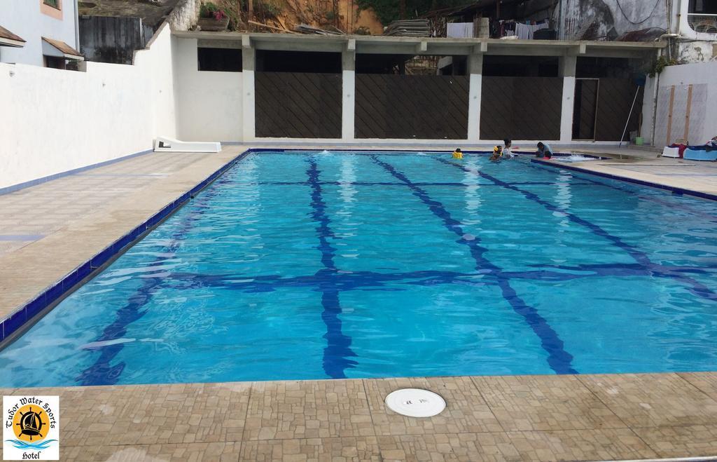 Tudor Water Sports Hotel モンバサ エクステリア 写真
